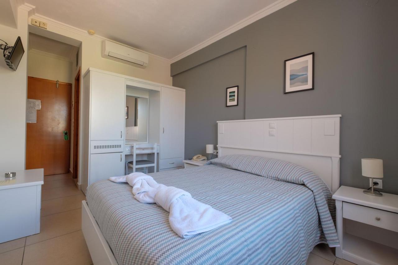 Hotel Athina 3*