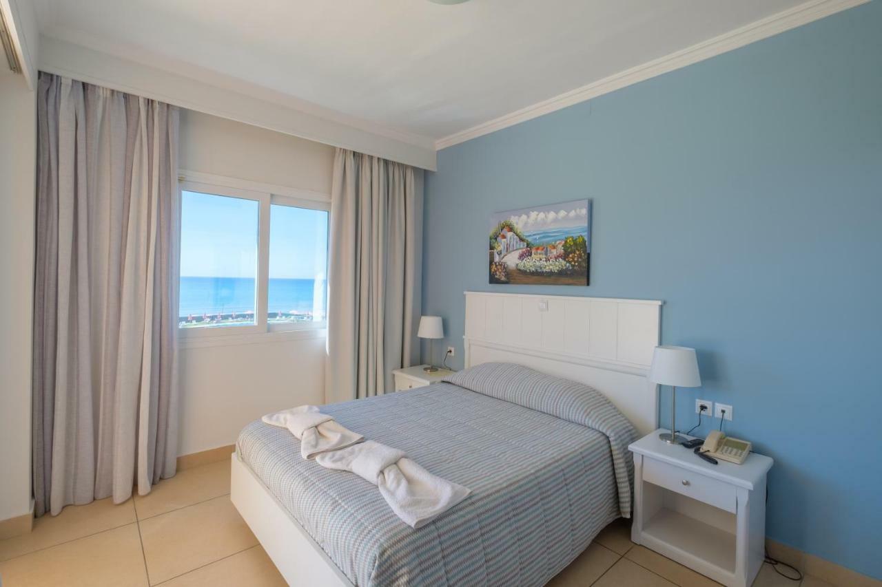 Athina 3* Agios Stefanos Avliotes (Corfu)