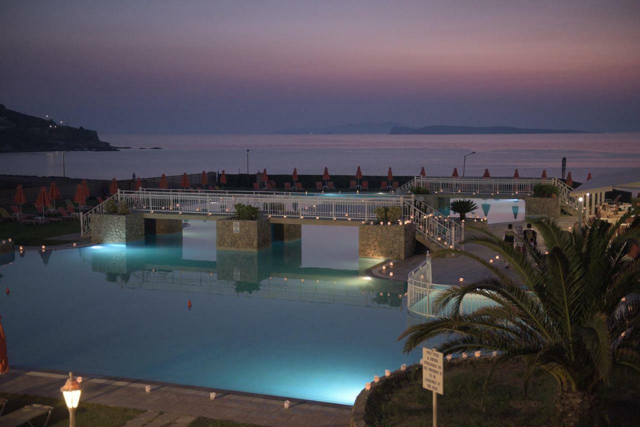 Athina 3*